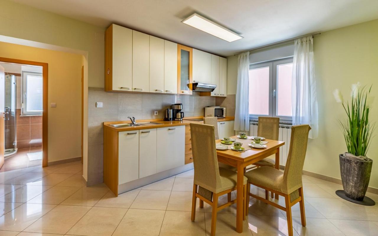 Apartments Istriensonne - Haus Stephan 메덜린 외부 사진