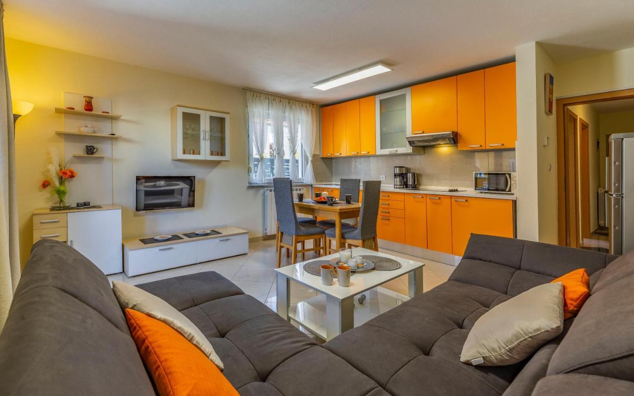Apartments Istriensonne - Haus Stephan 메덜린 외부 사진
