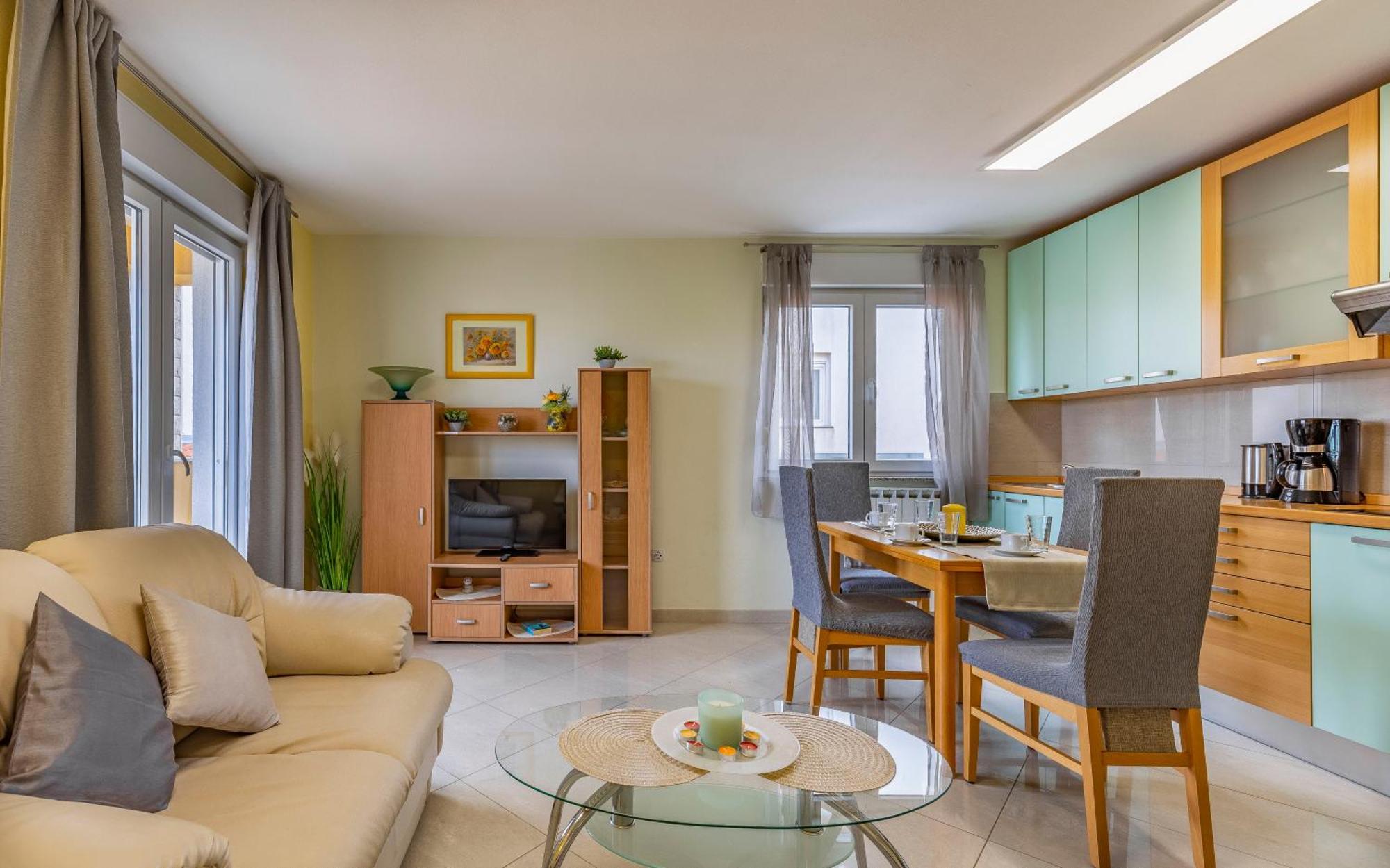 Apartments Istriensonne - Haus Stephan 메덜린 외부 사진